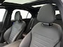 Mercedes-Benz C-klasse 300 e Business Solution AMG | Winter pakket | Nightpakket | Middenconsole metaalstructuur | Trekhaak | Inclusief 24 maanden MB Certified garantie voor Europa.
