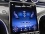 Mercedes-Benz C-klasse 300 e Business Solution AMG | Winter pakket | Nightpakket | Middenconsole metaalstructuur | Trekhaak | Inclusief 24 maanden MB Certified garantie voor Europa.