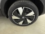 Volvo EX40 Single Motor Extended Range Plus 82 kWh | Trekhaak | Stoel + Stuurverwarming | All Season banden | Warmtepomp | Apple Carplay / Android auto |