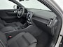 Volvo EX40 Single Motor Extended Range Plus 82 kWh | Trekhaak | Stoel + Stuurverwarming | All Season banden | Warmtepomp | Apple Carplay / Android auto |