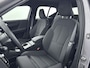 Volvo EX40 Single Motor Extended Range Plus 82 kWh | Trekhaak | Stoel + Stuurverwarming | All Season banden | Warmtepomp | Apple Carplay / Android auto |
