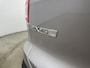 Volvo EX40 Single Motor Extended Range Plus 82 kWh | Trekhaak | Stoel + Stuurverwarming | All Season banden | Warmtepomp | Apple Carplay / Android auto |