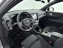 Volvo EX40 Single Motor Extended Range Plus 82 kWh | Trekhaak | Stoel + Stuurverwarming | All Season banden | Warmtepomp | Apple Carplay / Android auto |