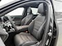 Mercedes-Benz E-klasse Estate 300 e Sport Edition | Premium pakket | Nightpakket | Rijassistentiepakket Plus | Trekhaak | 20 inch AMG velgen | Stoelventilatie voor | 360° camera | Burmester® 4D sound system | MBUX Superscreen | Augmented Reality navigatie |
