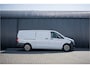 Mercedes-Benz eVito Tourer | 90KWH | WLPT 367KM | Volledig Elektrisch | SOH 97.5% | Camera | Navi | Stoelverw. | Airco | 3-Zits