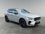 Volvo XC60 2.0 T6 Plug-in hybrid AWD Ultra Black Edition | SOH 100% | Trekhaak | Panoramadak | 360° camera
