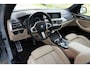 BMW X3 xDrive30e M Sport High Executive | 292 PK | PHEV | PANO | 360° Camera | Leder BMW X3 xDrive30e M Sport High Executive 292 PK Plug-in Hybrid met 2.0 viercilinder benzinemotor en automatische 8-traps transmissie, voorzien van elektrisch panoramadak, lederen bekleding, 36