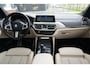 BMW X3 xDrive30e M Sport High Executive | 292 PK | PHEV | PANO | 360° Camera | Leder BMW X3 xDrive30e M Sport High Executive 292 PK Plug-in Hybrid met 2.0 viercilinder benzinemotor en automatische 8-traps transmissie, voorzien van elektrisch panoramadak, lederen bekleding, 36