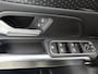 Mercedes-Benz EQB 250+ Business Solution Luxury 71 kWh | Smartphone integratie | Panoramaschuifdak | Sierdelen in Star Pattern | EASY PACK achterklep | Sfeerverlichting | Dodehoekassistent | Stoelverwarming |