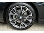 BMW 1-Serie 120 M Sport Design | 156 PK | Adaptieve Cruise Control | Automaat | Camera | BMW 120 M Sport Design 156 PK met 1.5 driecilinder benzinemotor en 48V Mild Hybrid-technologie, gekoppeld aan een 7-traps Steptronic automaat met dubbele koppeling. Sportief uitgevoerd met M