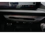 BMW 1-Serie 120 M Sport Design | 156 PK | Adaptieve Cruise Control | Automaat | Camera | BMW 120 M Sport Design 156 PK met 1.5 driecilinder benzinemotor en 48V Mild Hybrid-technologie, gekoppeld aan een 7-traps Steptronic automaat met dubbele koppeling. Sportief uitgevoerd met M
