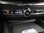 Volvo XC60 2.0 T8 Plug-in hybrid AWD Plus Black Edition | Ele. verstelbare comfortstoelen + Geheugen | Harman/Kardon Audio | 360 Camera | Stoel en Stuurverwarming | Licht-Pakket |
