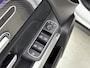 Mercedes-Benz GLB 200 Business Solution AMG | Multibeam LED | Panoramadak | Memory Stoelen | Sfeerverlichting | Onderweg-naar-dealer