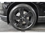 Volvo EX30 P5 Long Range 69kWh/272PK Plus Europa Black Edition | BLIS | Elektrisch Stoelen |