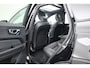 Volvo XC60 2.0 T6 Plug-in hybrid AWD Plus Dark | Rijklaar! | Black-Pakket | S/K-Dak | Leder+Memory | Adapt. Cruise | Stoel-Stuurverw. | Dig. Cockpit | Google | Camera+PDC | LED | 19'' | Elek. Klep V