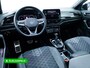 Volkswagen T-Roc 1.5 TSI R-Line Black Style | Panoramadak | Camera | Afn Trekhaak | IQ-Light | Beats audio | Travel assist | Stoel- & stuurverwarming, Apple Carplay/Android auto, Camera, Afn. trekhaak, Elec. klep
