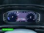 Volkswagen T-Roc 1.5 TSI R-Line Black Style | Panoramadak | Camera | Afn Trekhaak | IQ-Light | Beats audio | Travel assist | Stoel- & stuurverwarming, Apple Carplay/Android auto, Camera, Afn. trekhaak, Elec. klep