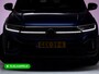Volkswagen T-Roc 1.5 TSI R-Line Black Style | Panoramadak | Camera | Afn Trekhaak | IQ-Light | Beats audio | Travel assist | Stoel- & stuurverwarming, Apple Carplay/Android auto, Camera, Afn. trekhaak, Elec. klep