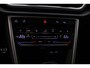 Volkswagen T-Roc 1.0 TSI Life 110pk, Trekhaak, Adaptive cruise control, Stoelverwarming, Matrix LED koplampen, Navigatie, Climate control, App-connect, Parkeersensoren, Virtual cockpit, DAB-radio, Airco
