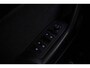 Volkswagen T-Roc 1.0 TSI Life 110pk, Trekhaak, Adaptive cruise control, Stoelverwarming, Matrix LED koplampen, Navigatie, Climate control, App-connect, Parkeersensoren, Virtual cockpit, DAB-radio, Airco