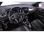 Volkswagen T-Roc 1.5 TSI R-Line Business 150pk DSG Automaat, Trekhaak, Adaptive cruise control, Stoelverwarming, Achteruitrijcamera, Navigatie, App-connect, Elektrische achterklep, Matrix LED koplampen, Parkeersensoren