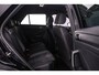Volkswagen T-Roc 1.5 TSI R-Line Business 150pk DSG Automaat, Trekhaak, Adaptive cruise control, Stoelverwarming, Achteruitrijcamera, Navigatie, App-connect, Elektrische achterklep, Matrix LED koplampen, Parkeersensoren