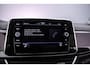 Volkswagen T-Roc 1.5 TSI R-Line Business 150pk DSG Automaat, Trekhaak, Adaptive cruise control, Stoelverwarming, Achteruitrijcamera, Navigatie, App-connect, Elektrische achterklep, Matrix LED koplampen, Parkeersensoren