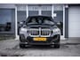 BMW X1 xDrive30e M-Sport Org.NL|Pano-dak|H&K|Trekhaak|HuD|360°|1e-eig.|Dealeronderhouden