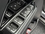 Kia Niro EV e-Niro ExecutiveLine 64 kWh | SoH 95,7% | Trekhaak | Navigatie | Camera | Stoelverwarming | Leer | Elektr. Stoelen