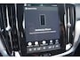 Volvo V60 2.0 T8 Plug-in hybrid AWD Plus Bright - TREKHAAK - LEDER - FULL LED - CAMERA -