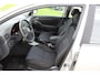 Toyota Avensis Wagon 1.8 VVTi Luna Business AUTOMAAT CLIMA TREKHAAK NAVI LM