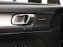Volvo XC40 B4 AUT(7) PLUS BLACK EDITION HARMAN KARDON SCHUIFDAK 20INCH KEYLESS TREKHAAK