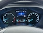 Ford Transit Custom 320 2.0TDCI 170PK Automaat L2H1 Dubbele Cabine 2X Schuifdeur Adap.Cruise 5-Persoons Leder+Verwarmd Trekhaak Navi Camera Pdc Apple Carplay/Android Auto Limited DC Euro 6 Lmv 18" Sidebars Betonplex Vloer Wandbetimmering Lane Assist 3.200KG Trekgewicht