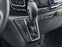 Ford Transit Custom 320 2.0TDCI 170PK Automaat L2H1 Dubbele Cabine 2X Schuifdeur Adap.Cruise 5-Persoons Leder+Verwarmd Trekhaak Navi Camera Pdc Apple Carplay/Android Auto Limited DC Euro 6 Lmv 18" Sidebars Betonplex Vloer Wandbetimmering Lane Assist 3.200KG Trekgewicht