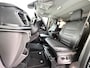 Ford Transit Custom 320 2.0TDCI 170PK Automaat L2H1 Dubbele Cabine 2X Schuifdeur Adap.Cruise 5-Persoons Leder+Verwarmd Trekhaak Navi Camera Pdc Apple Carplay/Android Auto Limited DC Euro 6 Lmv 18" Sidebars Betonplex Vloer Wandbetimmering Lane Assist 3.200KG Trekgewicht