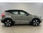 Volvo XC40 Recharge P8 AWD R-Design 78 kWh | Snelladen | SOH 91% | Pano | 360° | Virtual | H/K | Trekhaak | Carplay | Stoel/Stuurverw. | NAP
