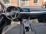 Volkswagen Golf 1.0 eTSI Life Business. Dealer onderhouden. O.a. carplay, adap. cruise, pdc, etc. Prijs rijklaar incl garantie.