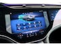 Mercedes-Benz EQS 500 4MATIC AMG Line 108 kWh | Luchtvering | Distronic+ | Hyperscreen | Achterasbesturing | Nekverwarming | Stoelventilatie | Massage | MBUX Tablet | Burmester | Vlakkenverwarming |