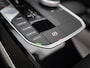 BMW 3-Serie Touring M340i xDrive High Executive | Apple Carplay / Android Auto | Panoramadak | Stuurverwarming | Stoelverwarming Voor en Achter | Harman Kardon | Head-up Display | Trekhaak |