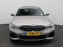 BMW 3-Serie Touring M340i xDrive High Executive | Apple Carplay / Android Auto | Panoramadak | Stuurverwarming | Stoelverwarming Voor en Achter | Harman Kardon | Head-up Display | Trekhaak |