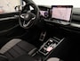 Volkswagen Golf 8 GTE 1.5 eHybrid 272pk | SOH 99,9 % | Leder | Trekhaak | Head-up | 360° camera |