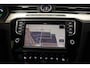 Volkswagen Passat 1.4 TSI GTE Highline [ Panoramadak Camera Stoelverwarming ]