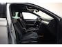 Volkswagen Passat 1.4 TSI GTE Highline [ Panoramadak Camera Stoelverwarming ]