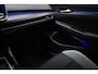 Volkswagen Golf 1.5 eHybrid GTE | LEDER | PANORAMADAK | HEAD UP | STOELVENTILATIE | STUURVERWARMING | TREKHAAK | 18"