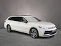 Volkswagen Passat Variant R-Line Edition 1.5 TSI eHybrid 272pk DSG Automaat Trekhaak, 360 camera, Panoramadak, Adaptive cruise control, LED matrix koplampen