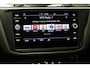 Volkswagen Tiguan 1.4 TSI eHybrid R-Line Business+ | PANORAMADAK | DAB | DRAADLOZE LADER | CAMERA | TREKHAAK