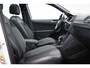 Volkswagen Tiguan 1.4 TSI eHybrid R-Line Business+ | PANORAMADAK | DAB | DRAADLOZE LADER | CAMERA | TREKHAAK