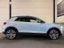 Volkswagen T-Roc 1.5 TSI Sport R-Line Pano, ACC, Apple Carplay, LED, Virtual Cockpit, Stoelverwarming, Lane-Assist, Parkeersensor