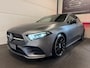 Mercedes-Benz A-klasse 180 AMG Pano, Cruise Control, Apple Carplay, Elek Stoelen, Sfeerverlichting, Multibeam, Burmester, Keyless