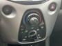 Toyota Aygo 1.0 VVT-i x-play | 5 deurs | Carplay | Navigatie | Parkeercamera | Leder stuurwiel |